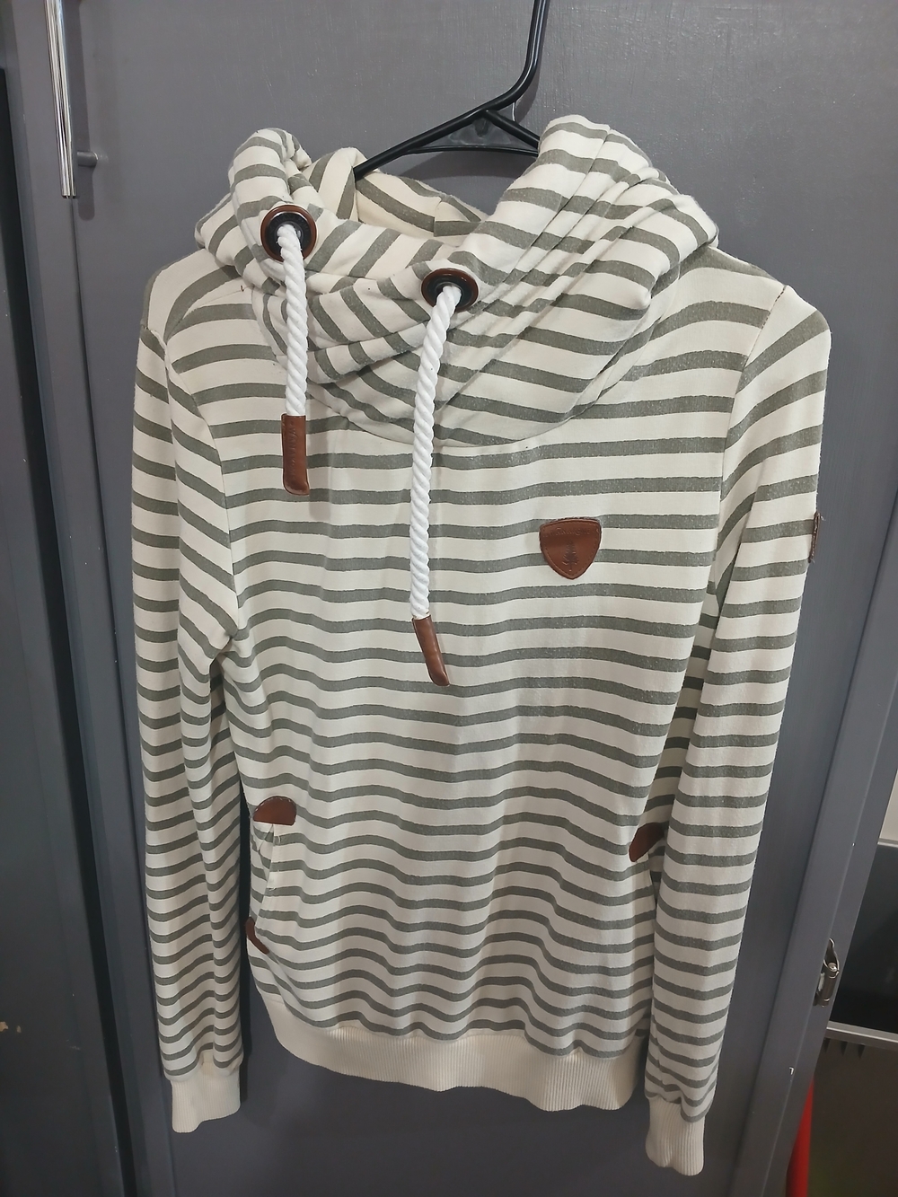 Wanakome Cream & Olive Striped Hooded Pullover